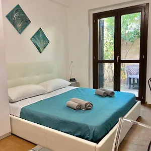 https://sira.it-romehotels.com