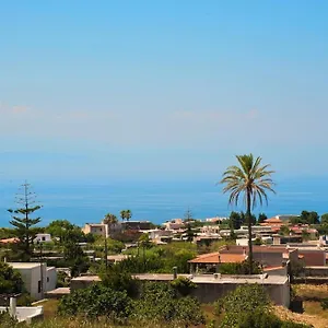 https://casa-basilio-con-bellissima-terrazza-vista-isole.sicilyhotelsitaly.net