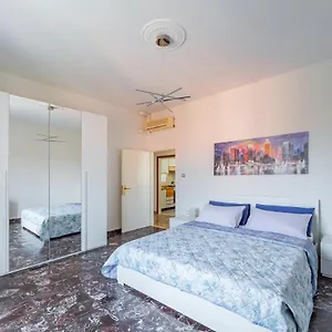 https://ospedale-santorsola-pizzardi-white-apartment.emilia-romagnahotels.net
